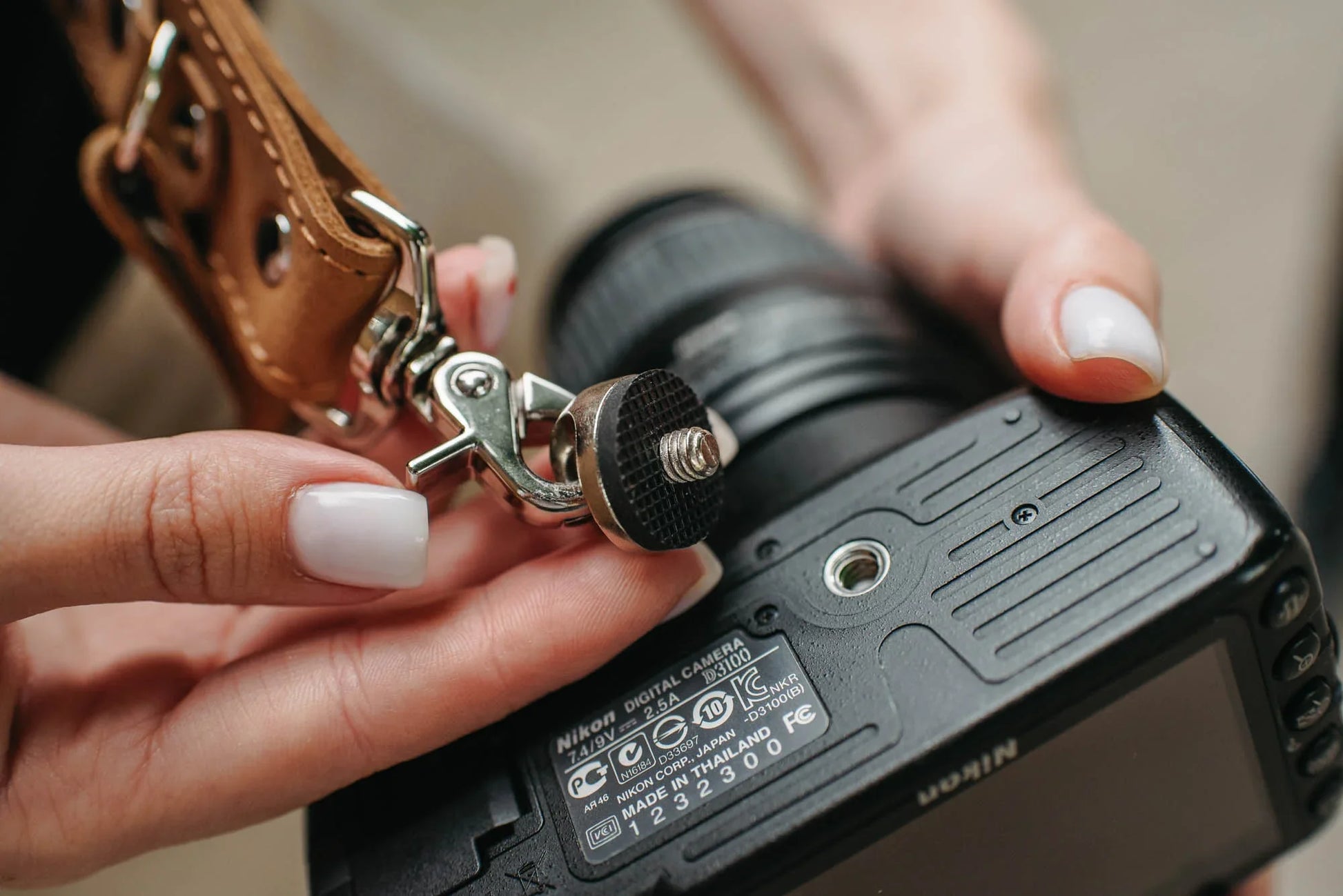 Leather Camera Harness – Adjustable Single Strap | Mono