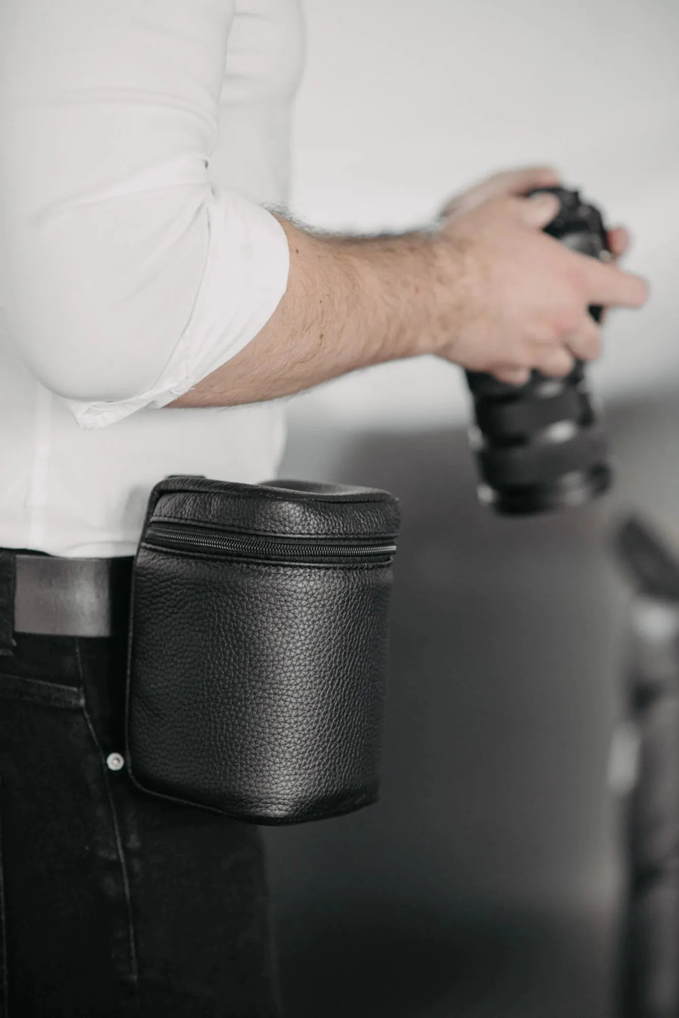 Full-Grain Leather Camera Lens Case | Black - Wenderfarer
