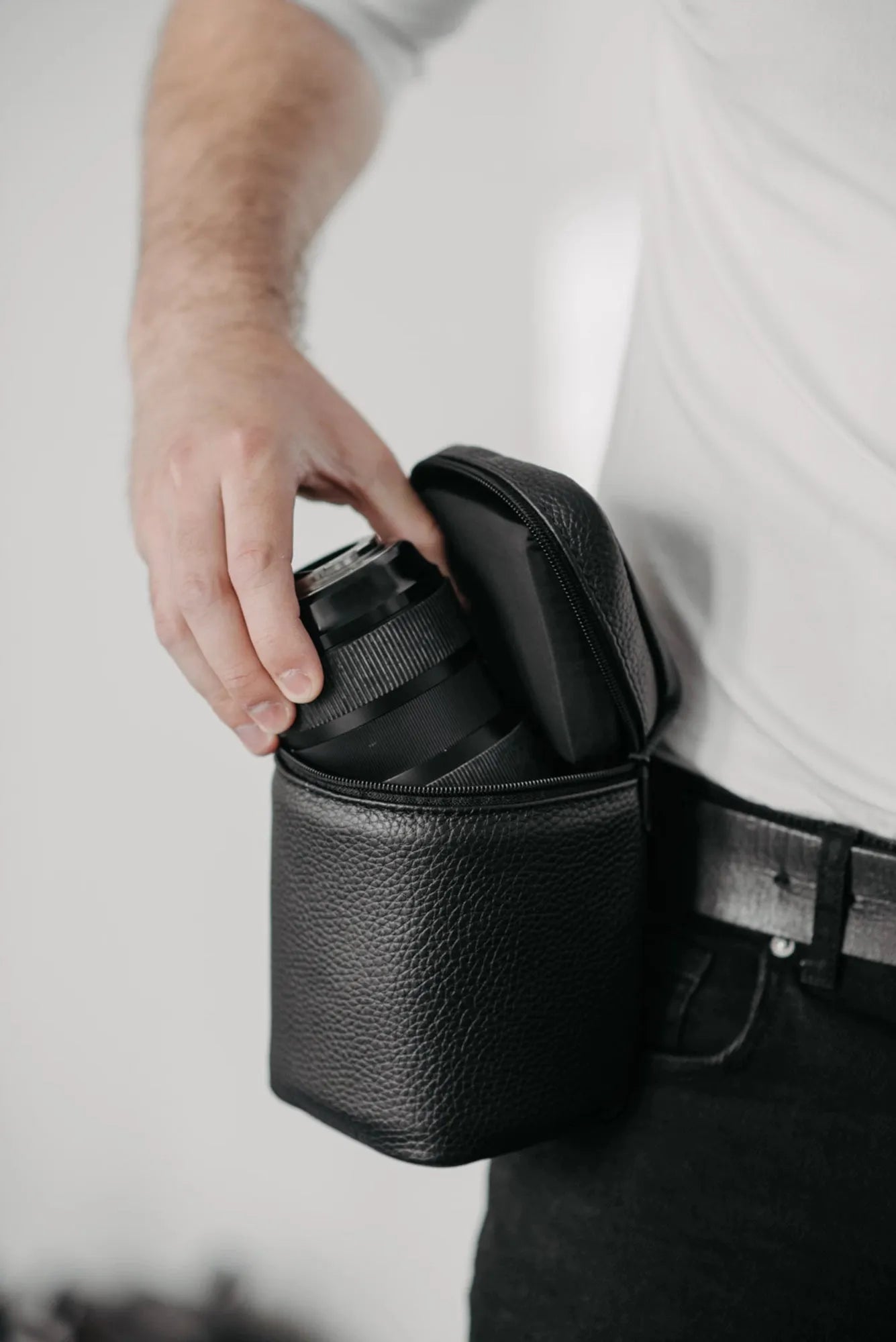 Full-Grain Leather Camera Lens Case | Black - Wenderfarer