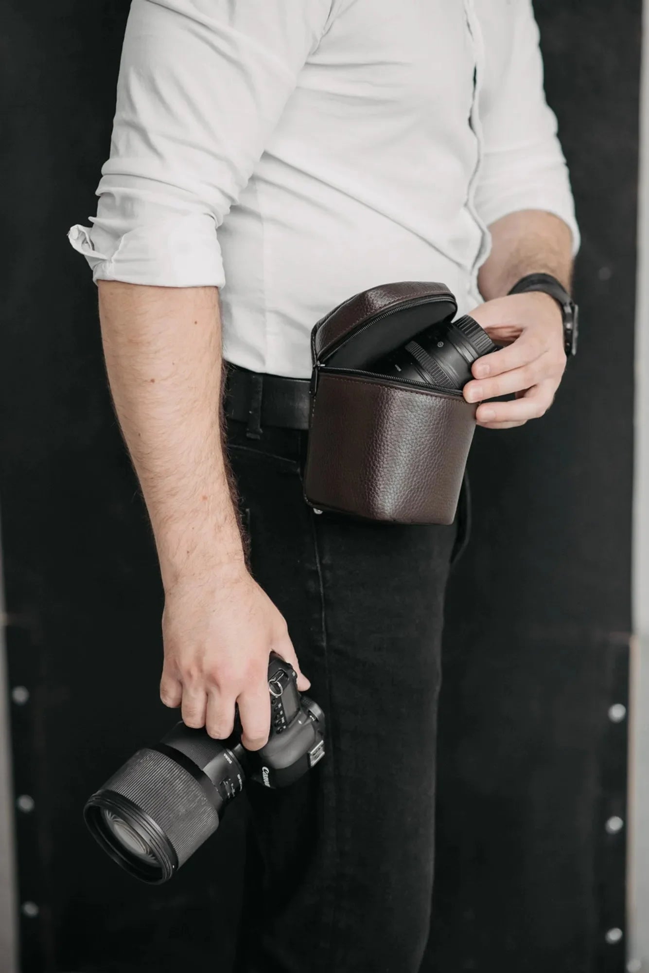 Full-Grain Leather Camera Lens Case | Chocolate Brown - Wenderfarer