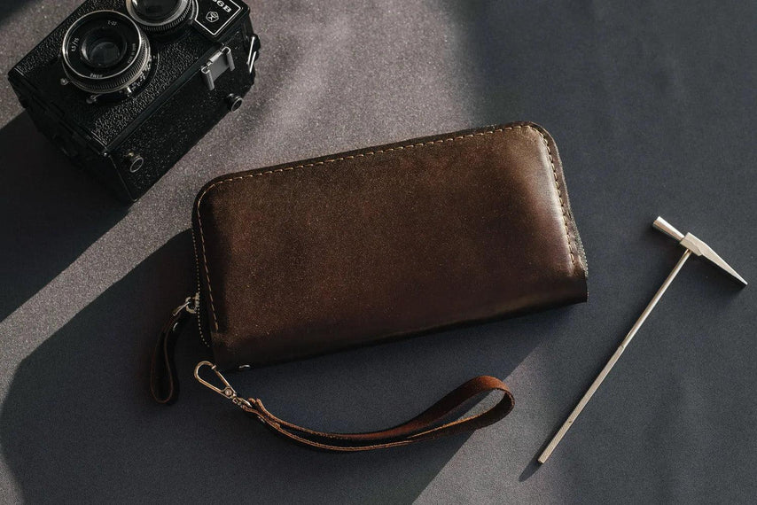 Leather Clutch Wallet – Zip Closure & Wrist Strap