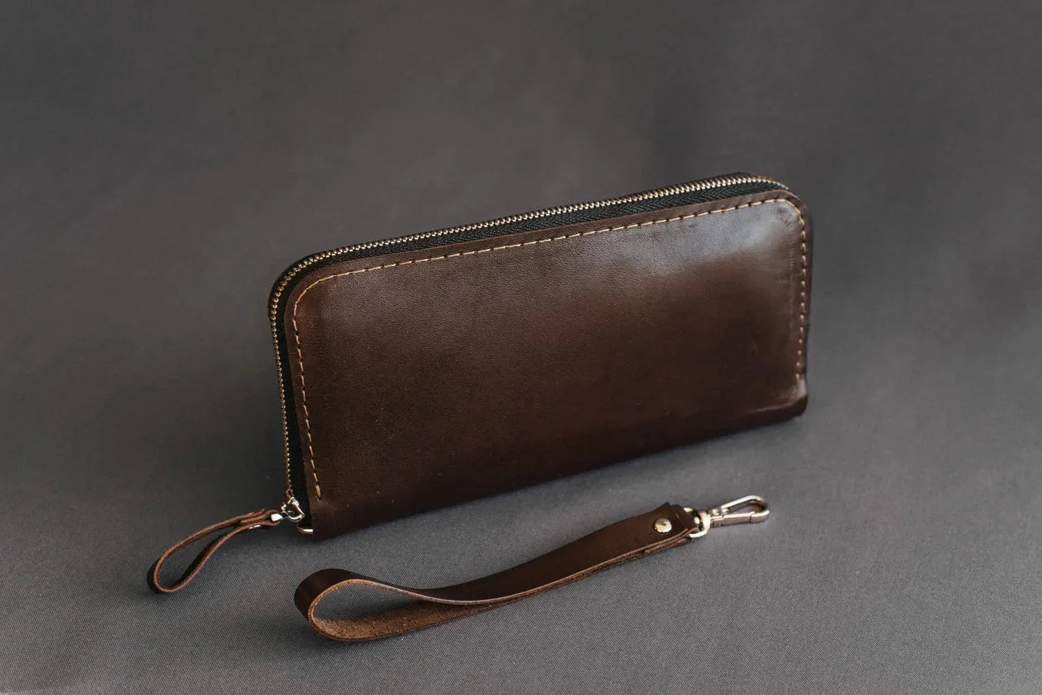 Leather Clutch Wallet – Zip Closure & Wrist Strap