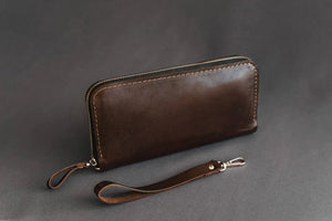 Leather Clutch Wallet – Zip Closure & Wrist Strap