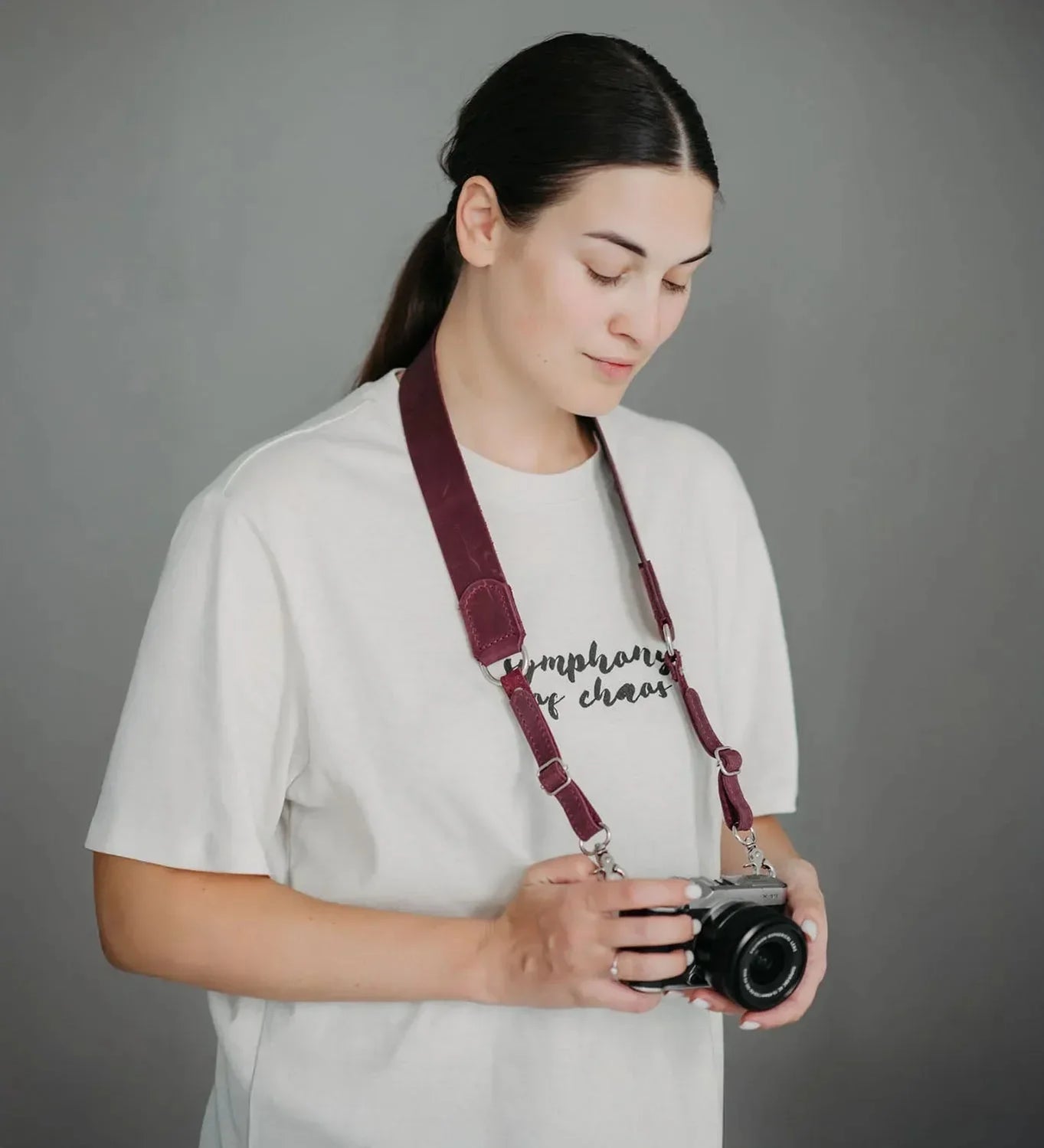 Distressed Leather Camera Strap – Quick Release & Secure Fit