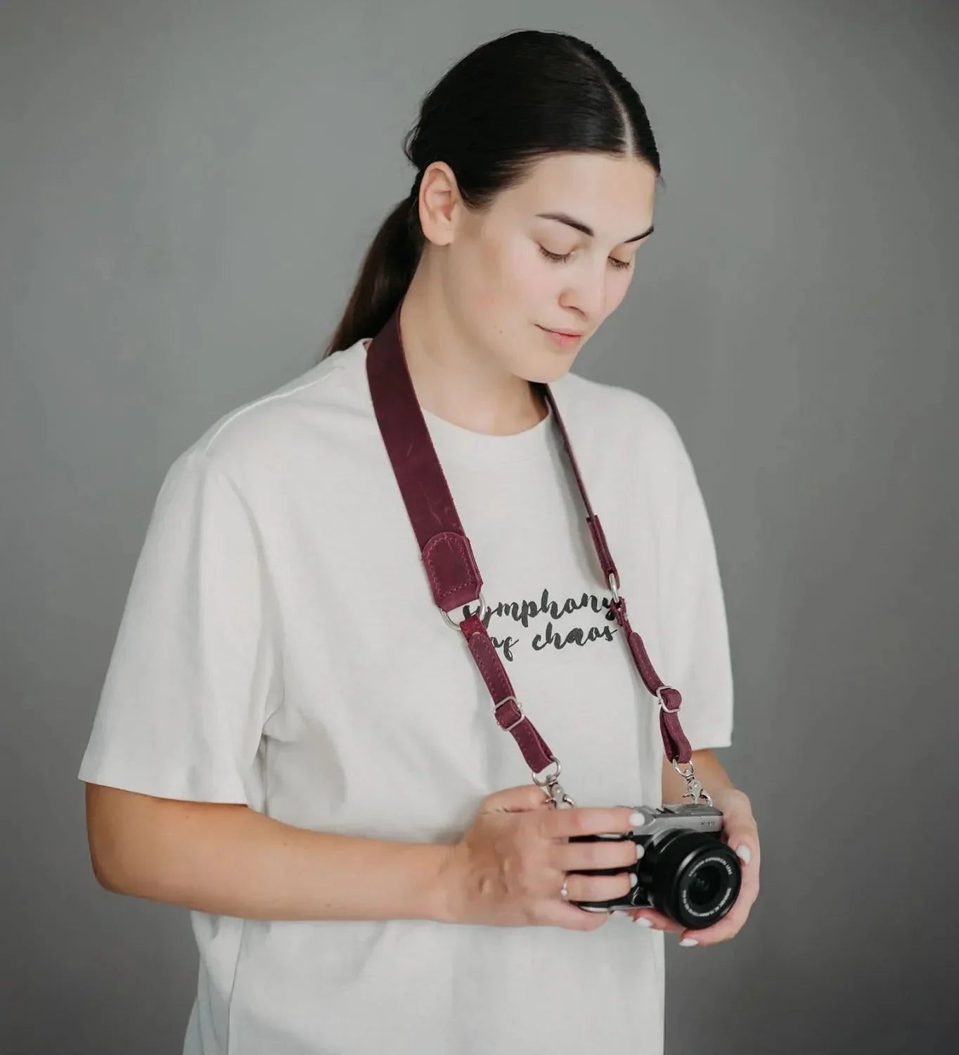 Distressed Leather Camera Strap – Quick Release & Secure Fit