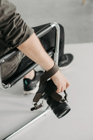 Distressed Leather Camera Strap – Quick Release & Secure Fit