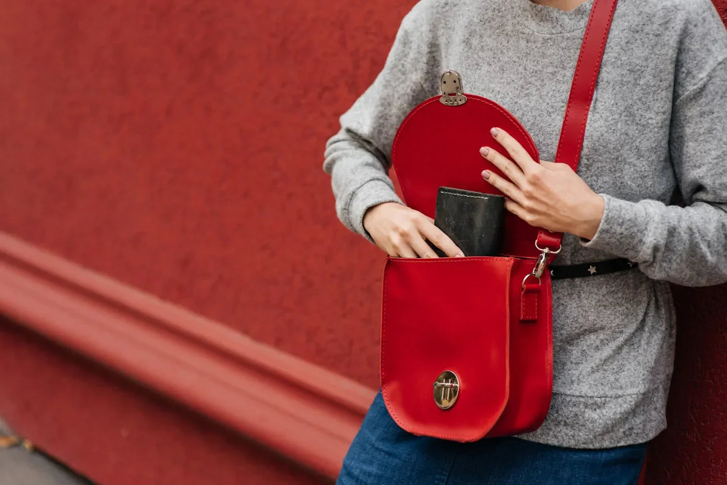 Women's Leather Crossbody Bag | Blossom