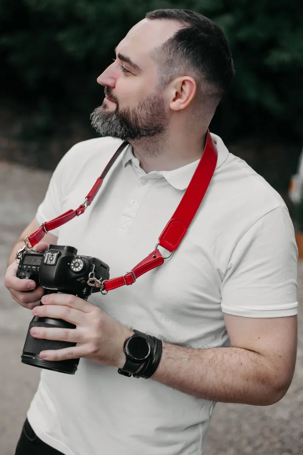 Leather Camera Neck Strap – Adjustable for DSLR & Mirrorless Cameras