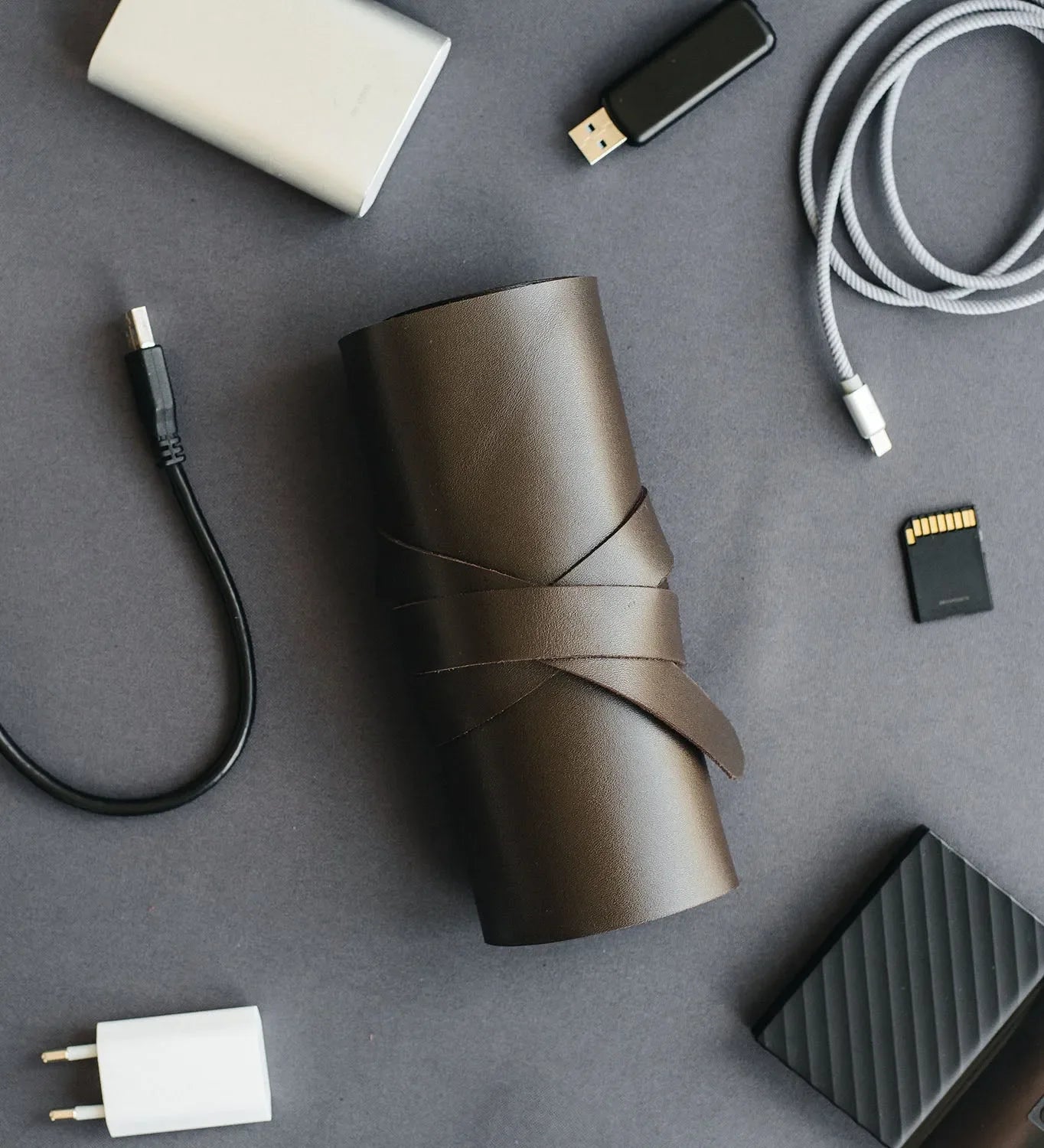 Roll-Up Leather Cord & Tools Wrap – Smooth Finish