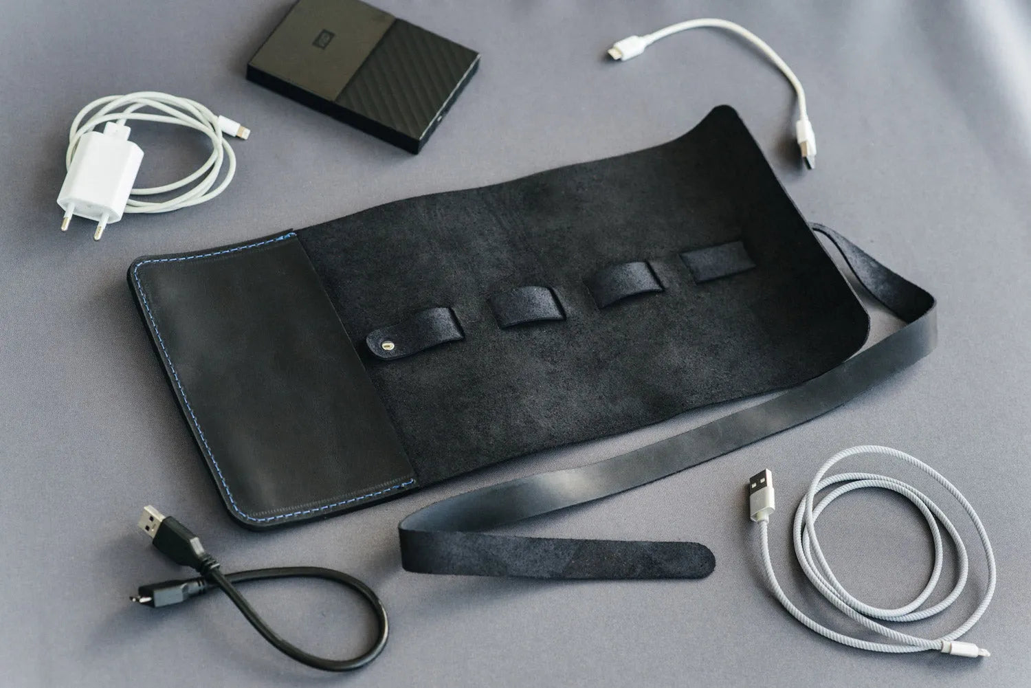 Roll-Up Leather Cord & Tools Wrap – Smooth Finish