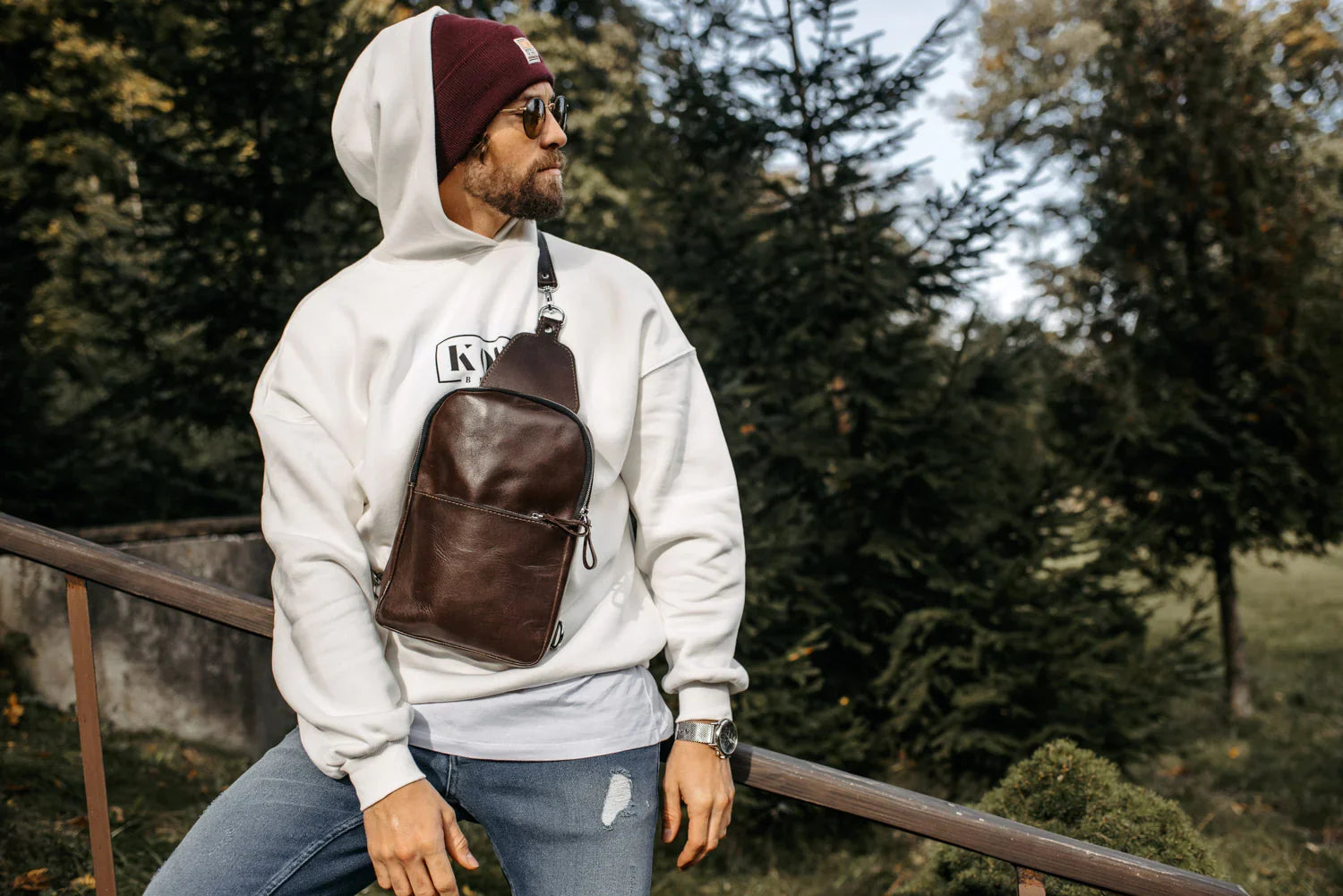 Smooth Leather Sling Bag – Everyday Men’s Crossbody