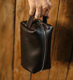 Smooth Leather Dopp Kit – Travel Toiletry Bag for Men