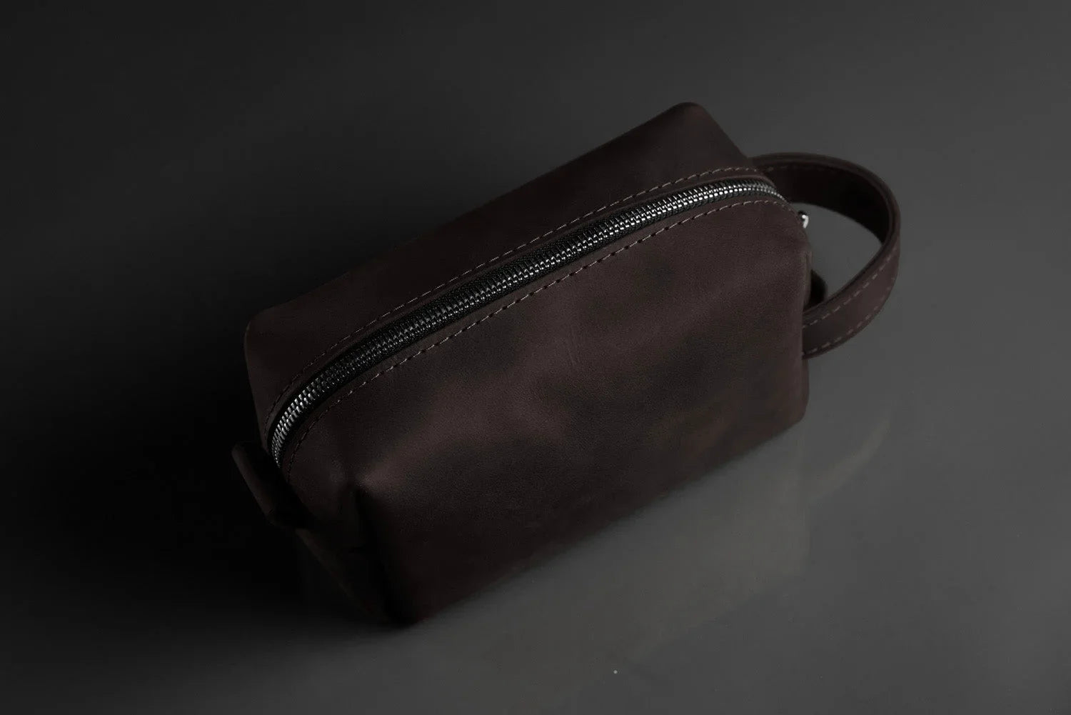 Waxed Matte Leather Dopp Kit – Travel Organizer