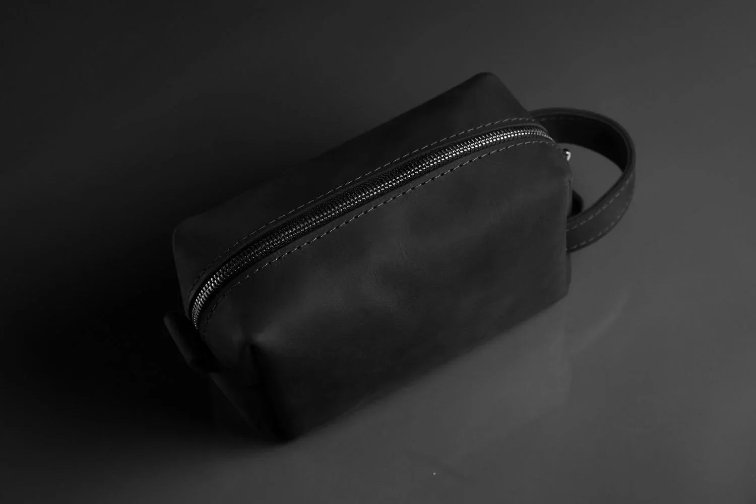 Waxed Matte Leather Dopp Kit – Travel Organizer