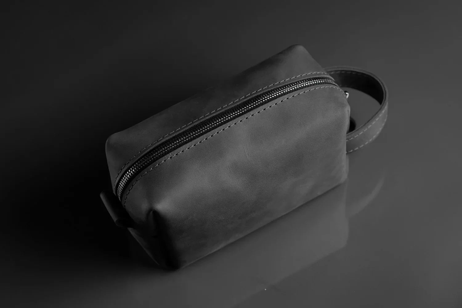 Waxed Matte Leather Dopp Kit – Travel Organizer