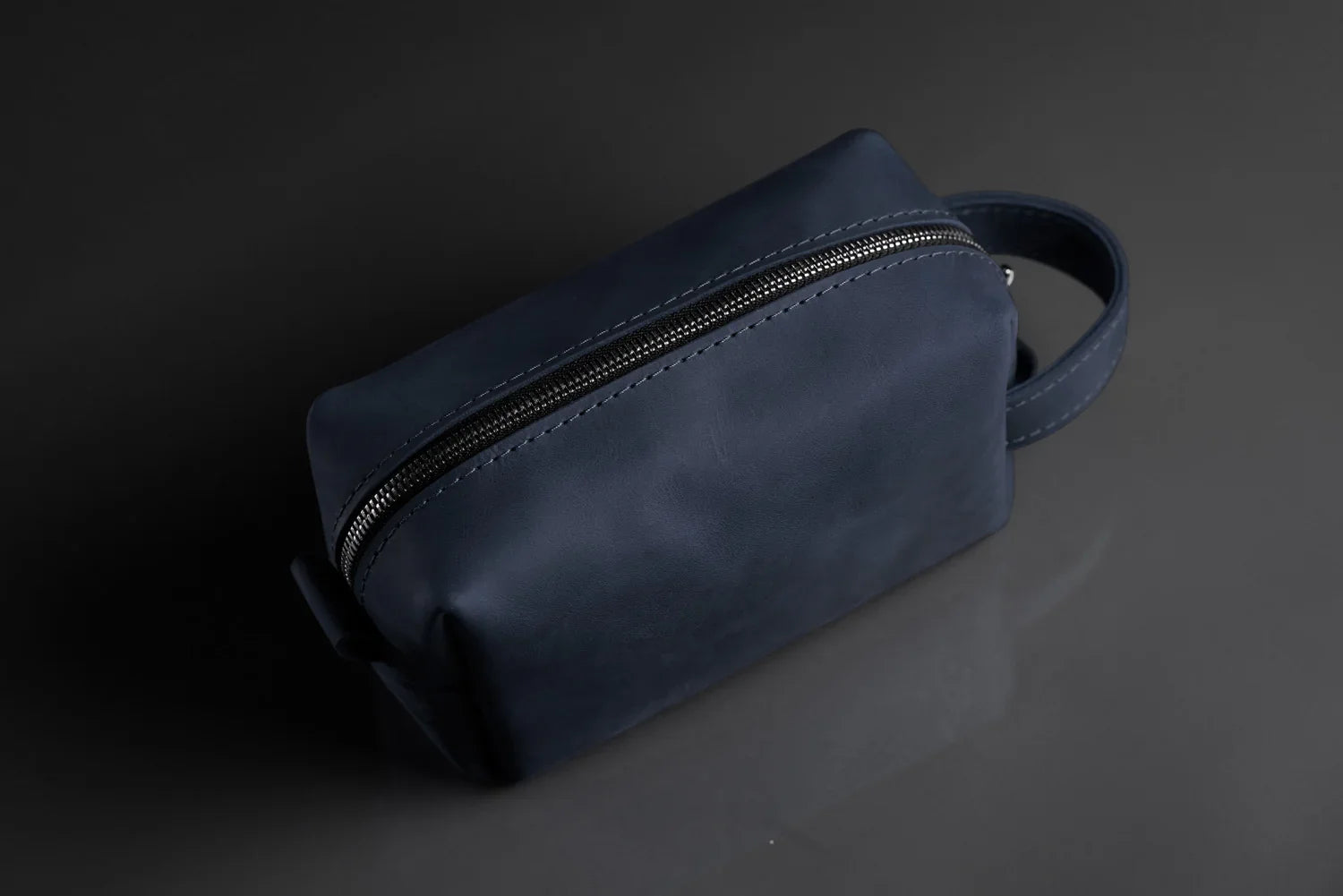 Waxed Matte Leather Dopp Kit – Travel Organizer