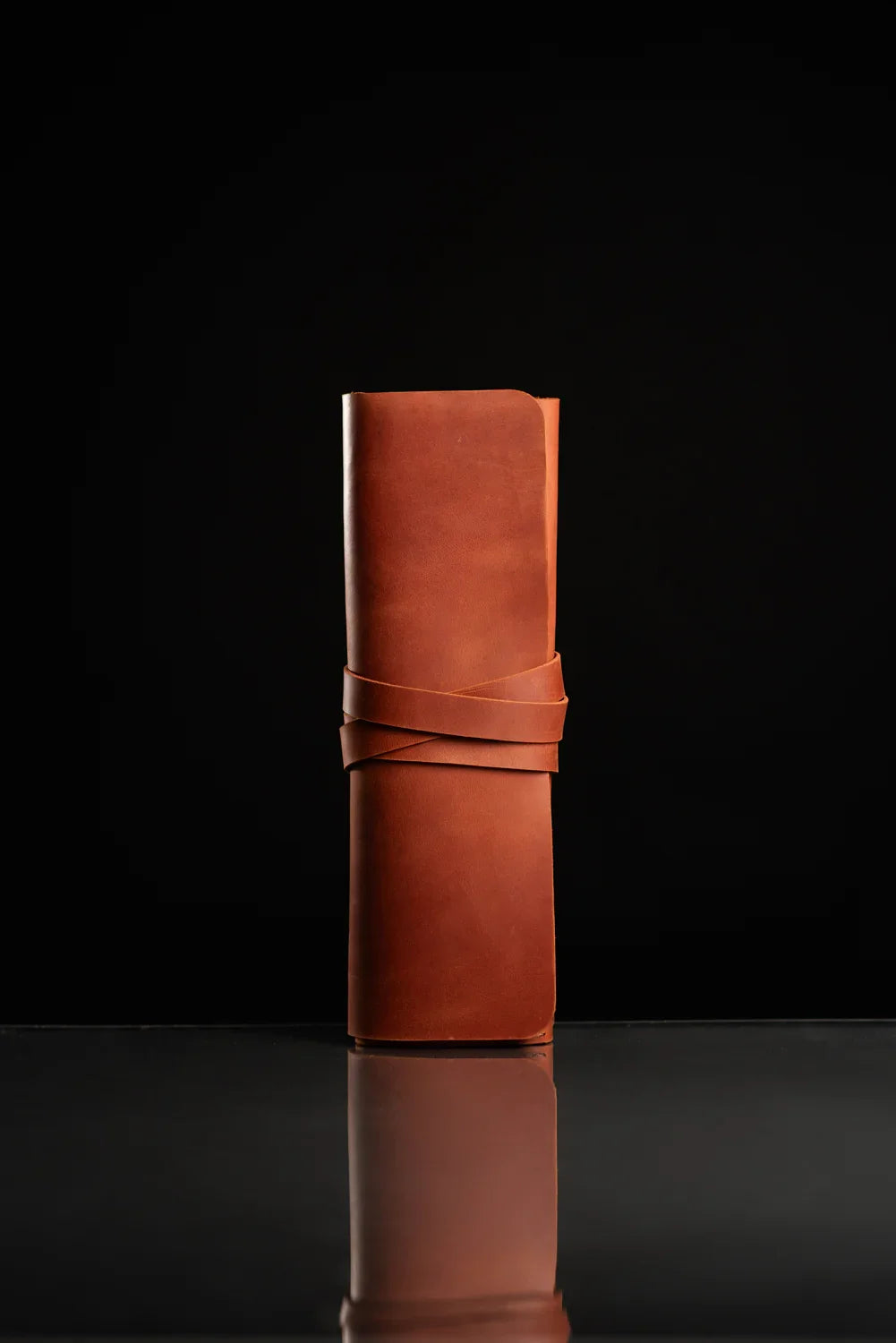 Leather Brush Roll Organizer – Waxed Matte Leather for Brushes & Tools