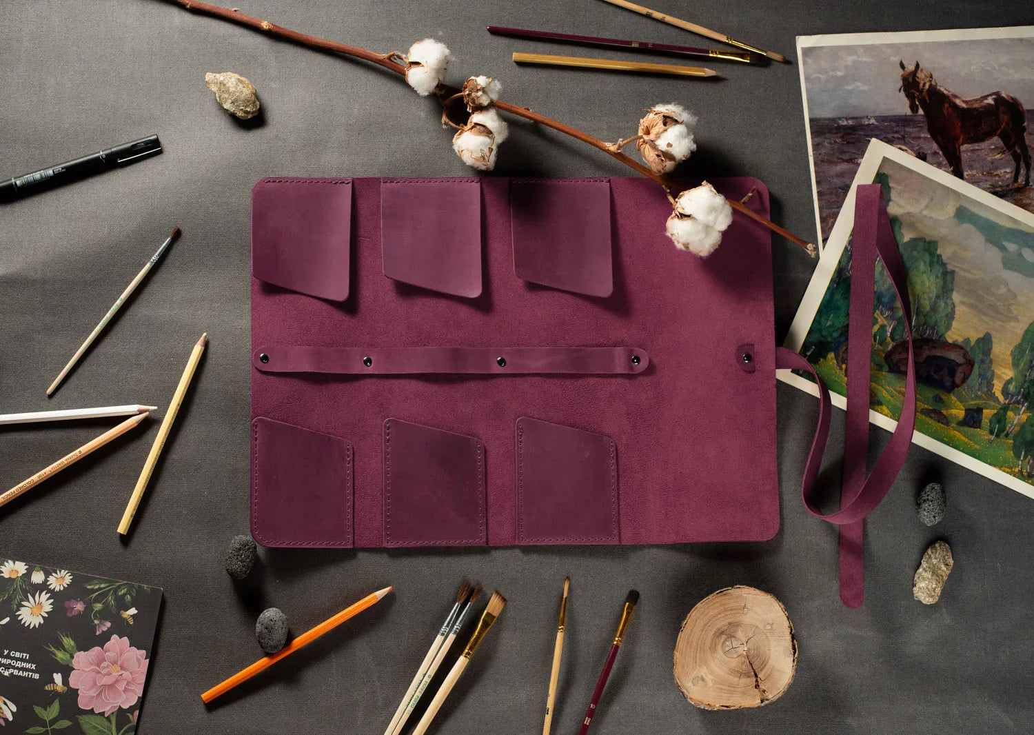 Leather Brush Roll Organizer – Waxed Matte Leather for Brushes & Tools