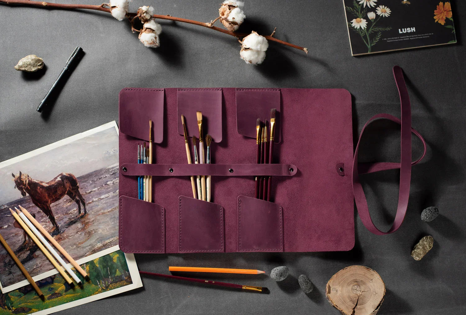 Leather Brush Roll Organizer – Waxed Matte Leather for Brushes & Tools