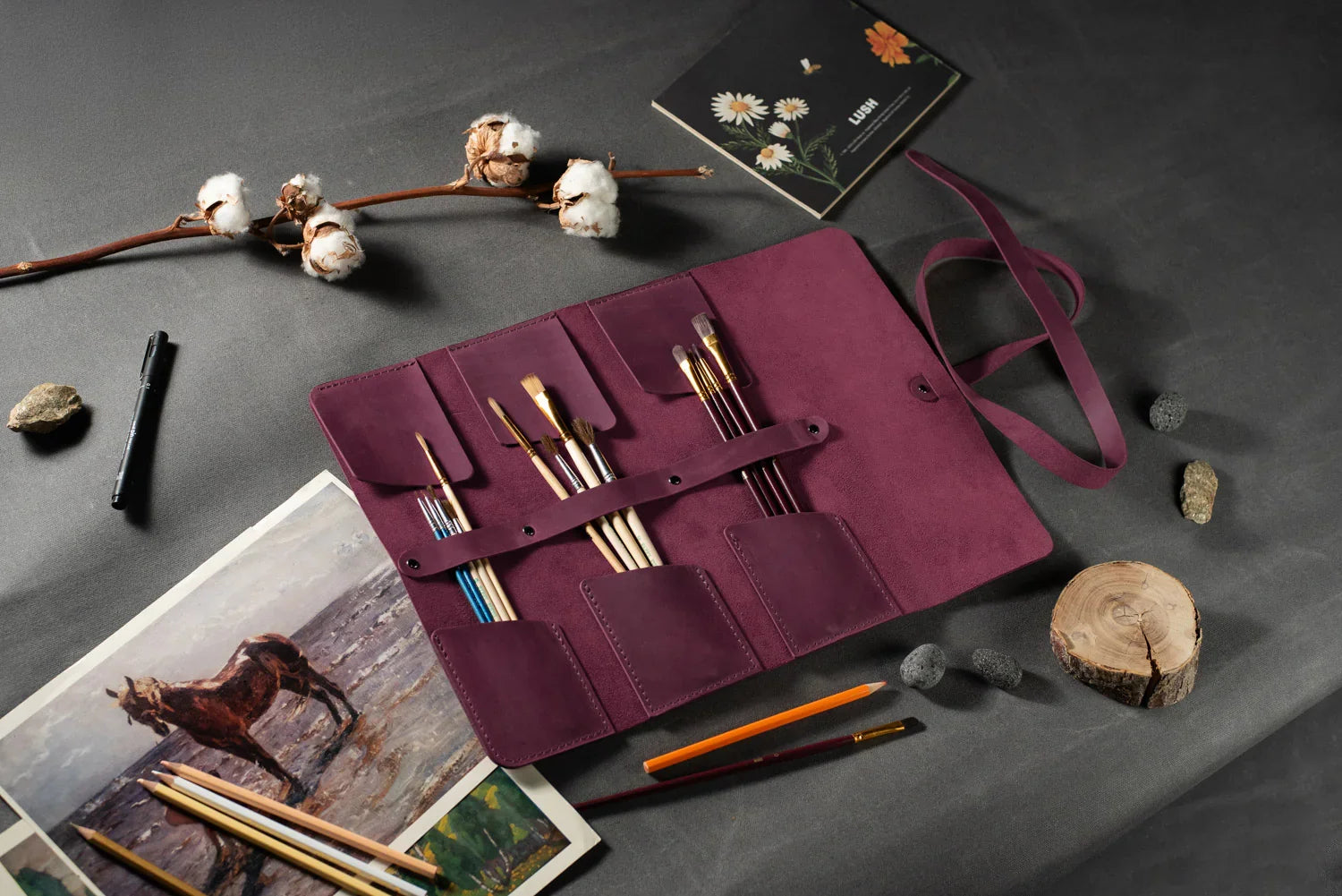 Leather Brush Roll Organizer – Waxed Matte Leather for Brushes & Tools