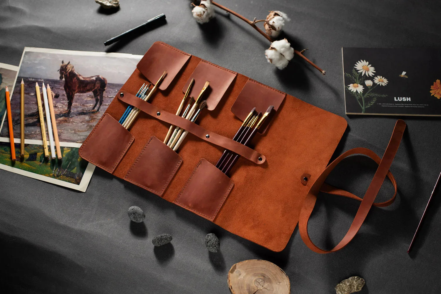 Leather Brush Roll Organizer – Waxed Matte Leather for Brushes & Tools