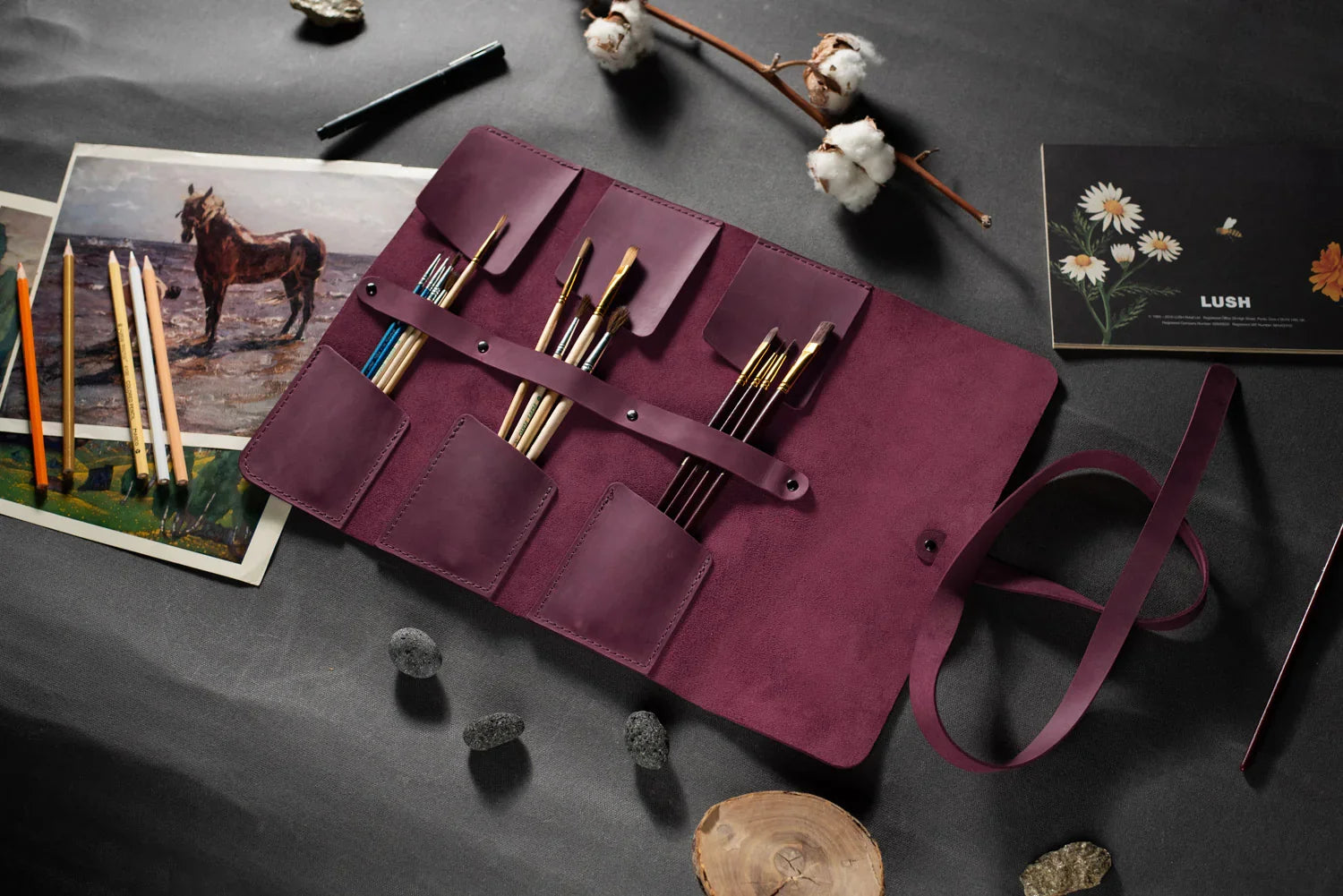Leather Brush Roll Organizer – Waxed Matte Leather for Brushes & Tools