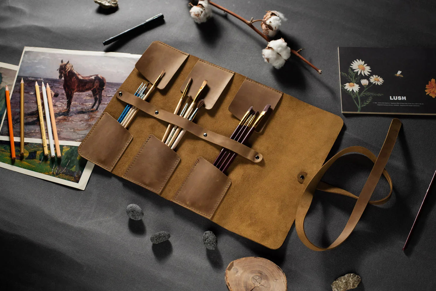 Leather Brush Roll Organizer – Waxed Matte Leather for Brushes & Tools