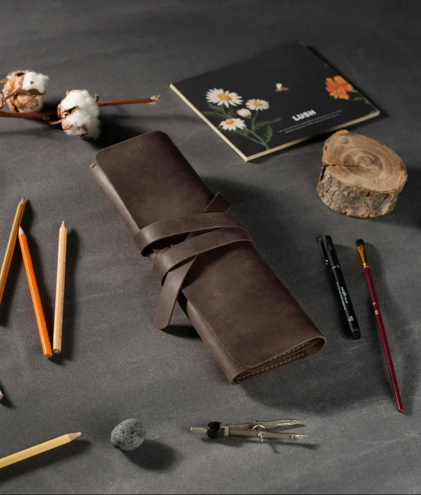Leather Brush Roll Organizer – Waxed Matte Leather for Brushes & Tools