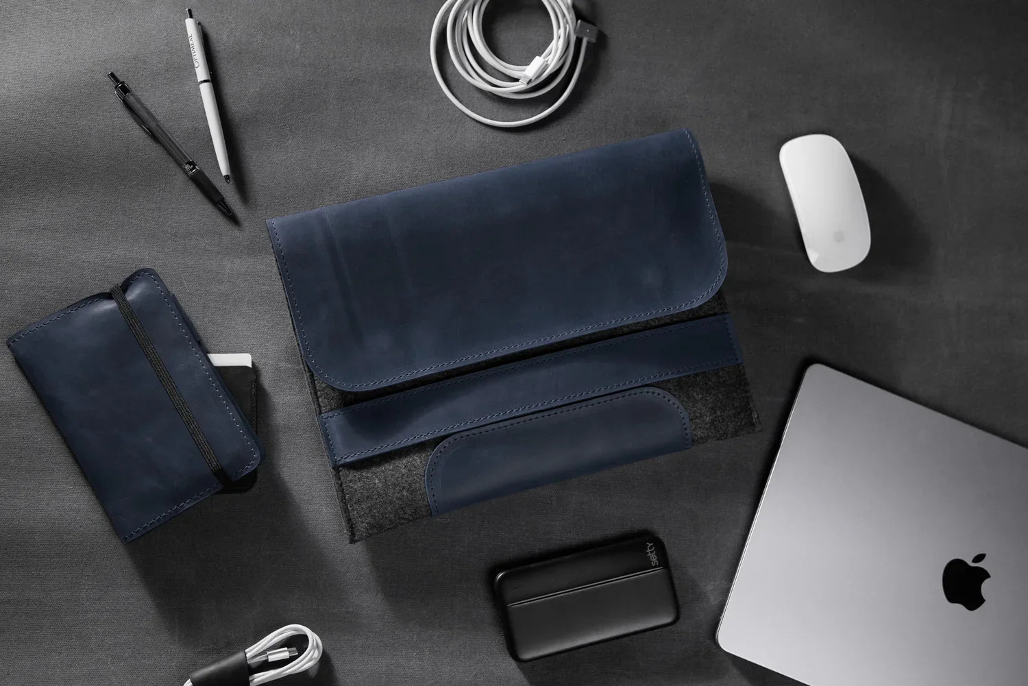 Waxed Matte Leather & Wool Macbook Holder with Magnet Closure