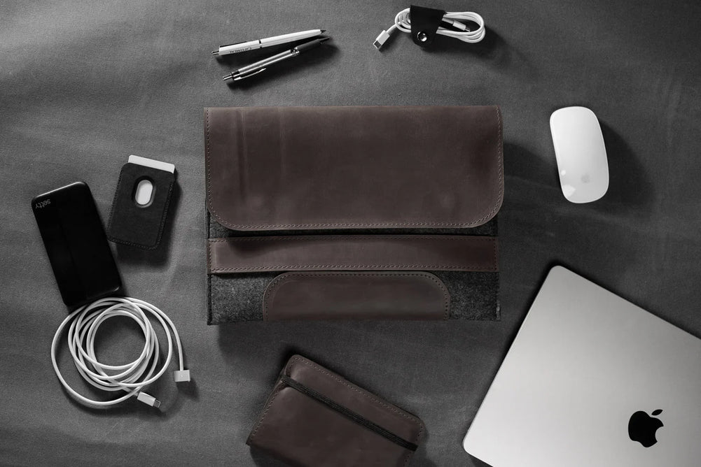 Waxed Matte Leather & Wool Macbook Holder with Magnet Closure