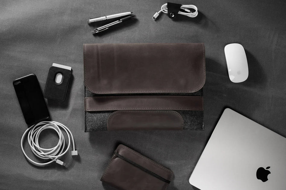 Waxed Matte Leather & Wool Macbook Holder with Magnet Closure