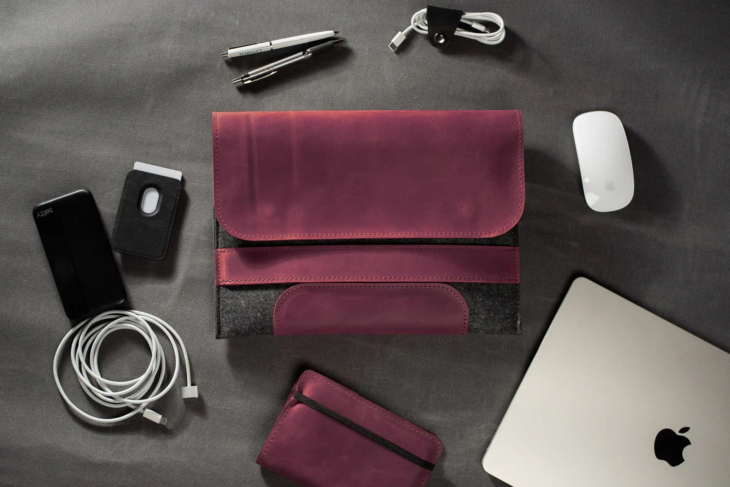 Waxed Matte Leather & Wool Macbook Holder with Magnet Closure