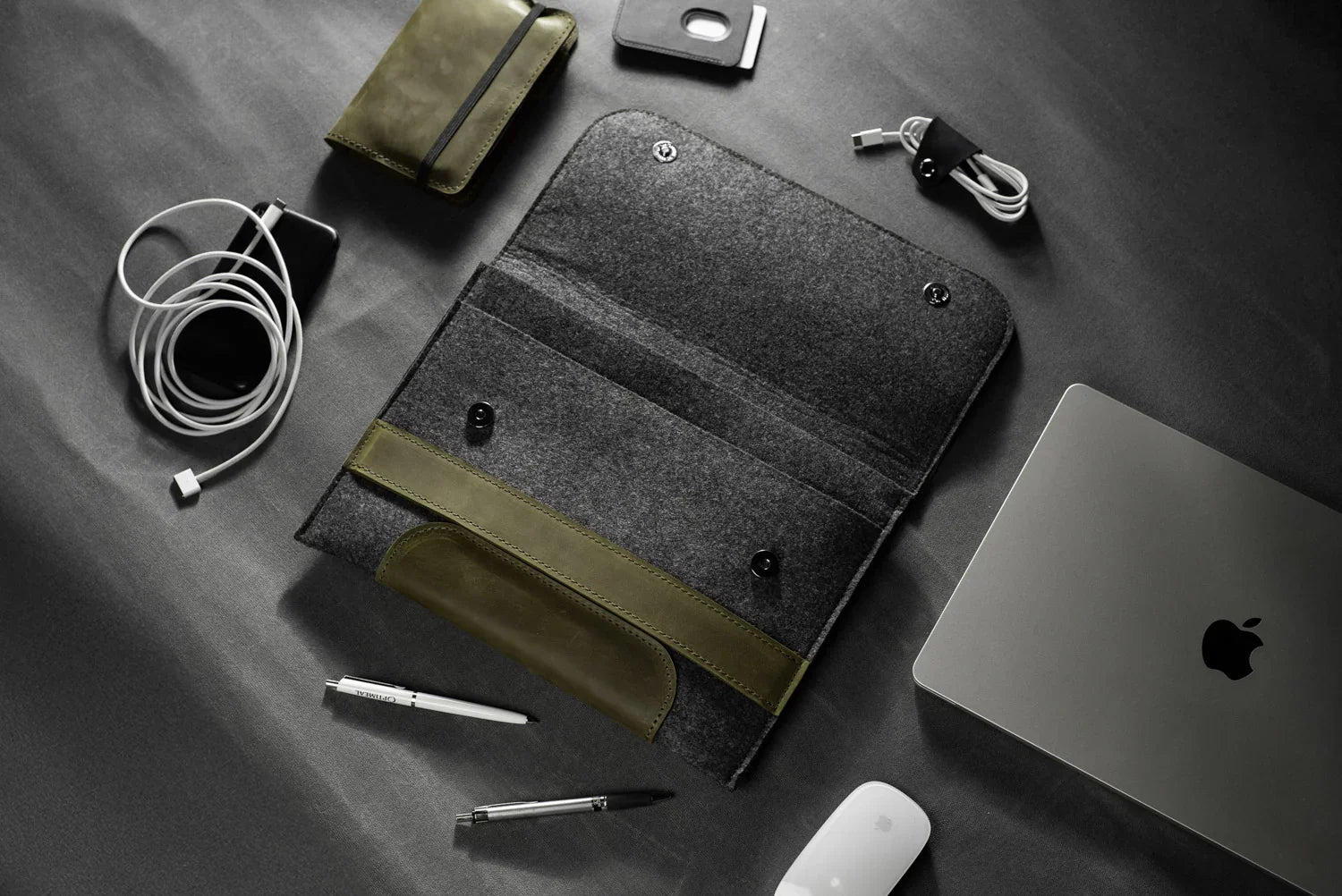 Waxed Matte Leather & Wool Macbook Holder with Magnet Closure