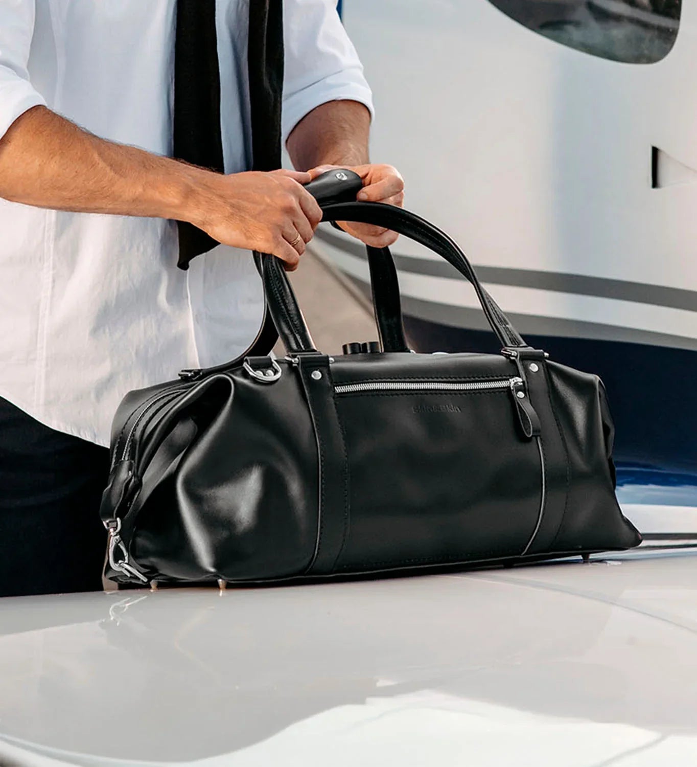 Smooth Leather Travel Bag – Men's Duffel for Weekend Getaways | Stout
