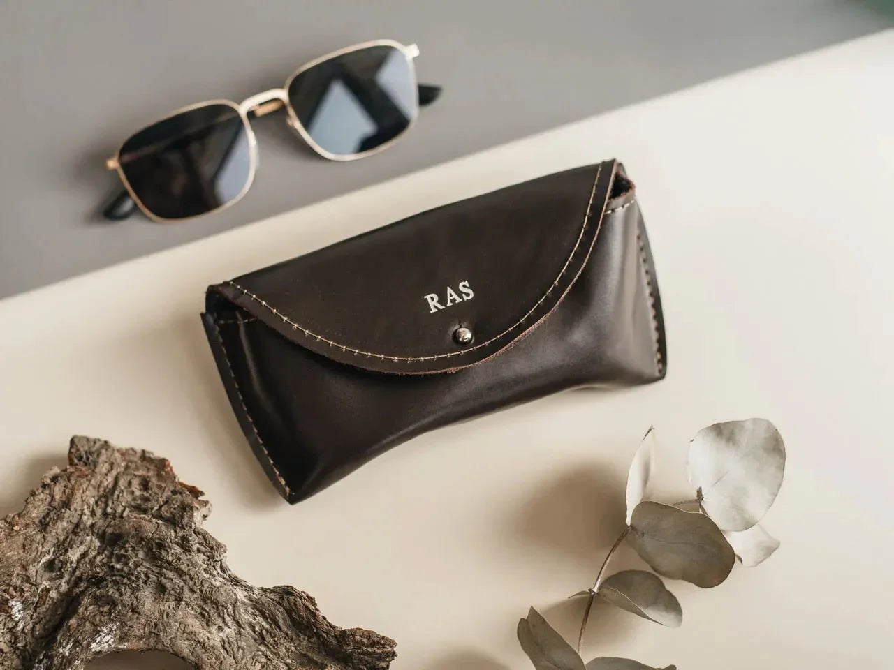 Smooth Leather Case for Sunglasses & Glasses – Handmade