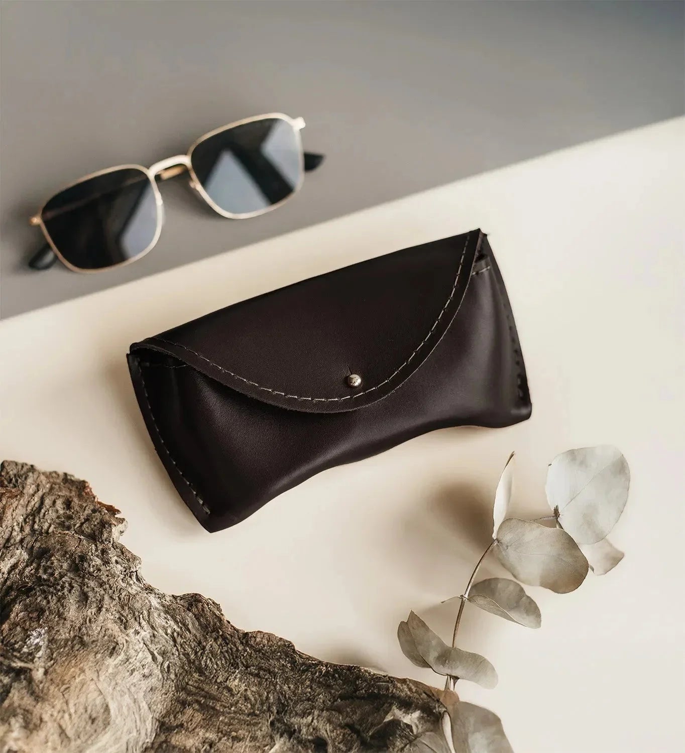 Smooth Leather Case for Sunglasses & Glasses – Handmade