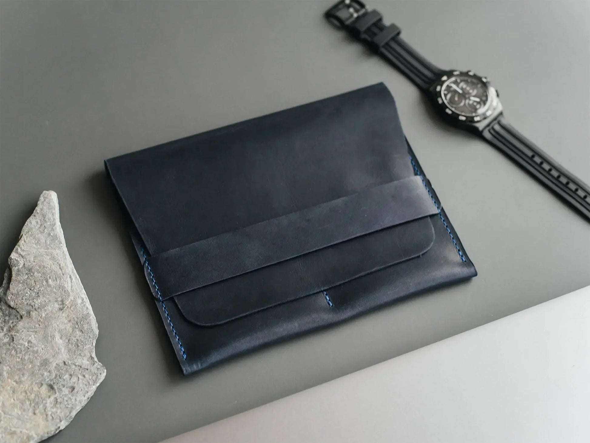 Leather Watch Travel Pouch – Distressed Finish | Sentinel