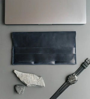Leather Watch Travel Pouch – Distressed Finish | Sentinel