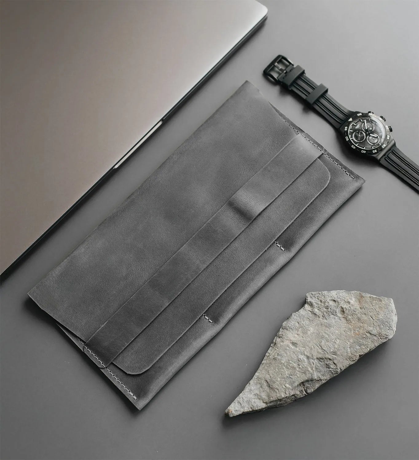 Leather Watch Travel Pouch – Distressed Finish | Sentinel