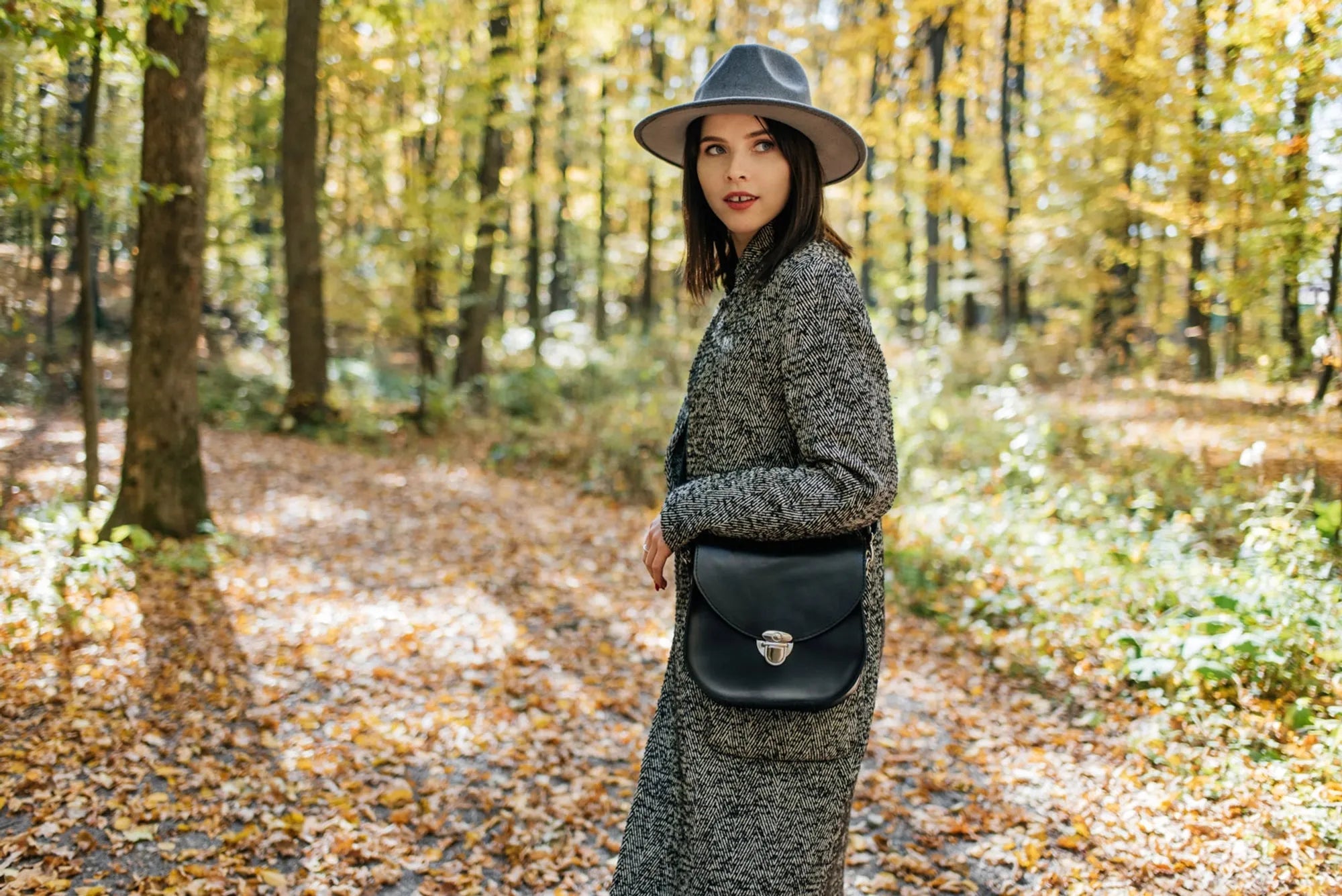 Women's Leather Crossbody Bag - Blossom | Smooth Black - Wenderfarer