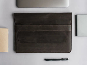 Distressed Leather Laptop Sleeve for MacBook – Aesthetic & All Sizes