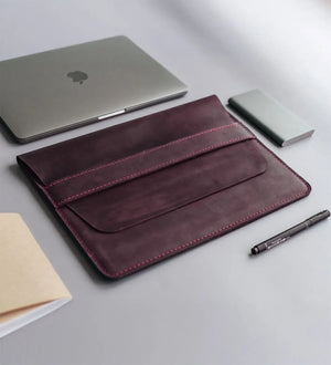 Distressed Leather Laptop Sleeve for MacBook – Aesthetic & All Sizes