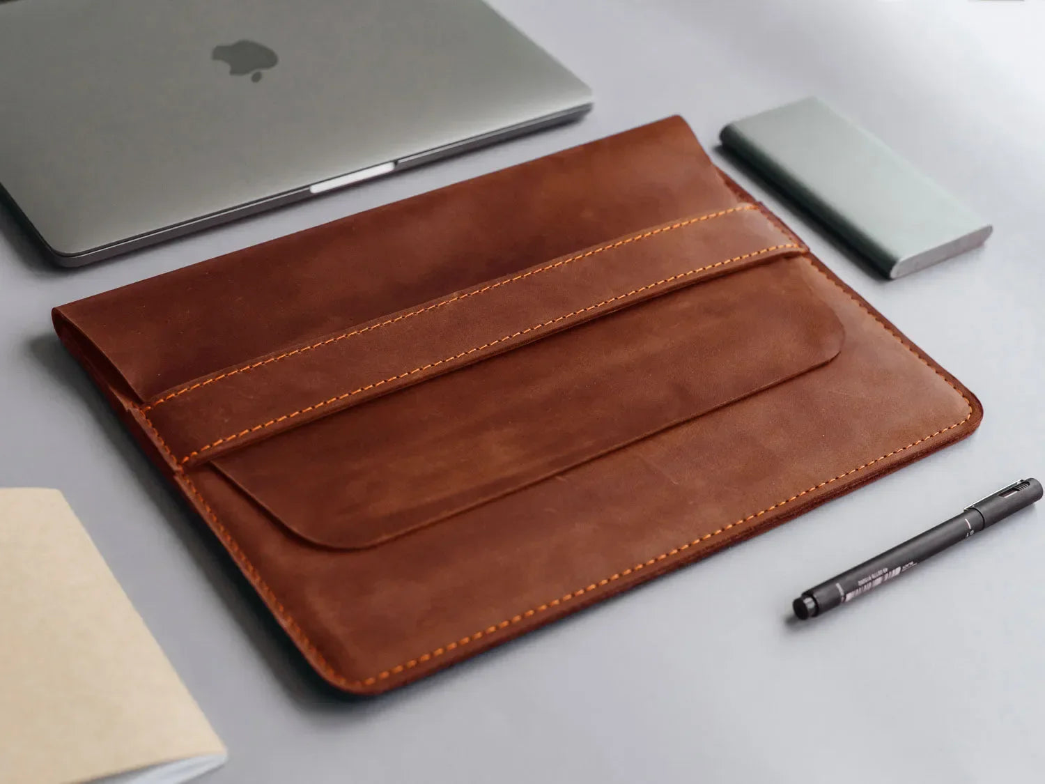 Distressed Leather Laptop Sleeve for MacBook – Aesthetic & All Sizes