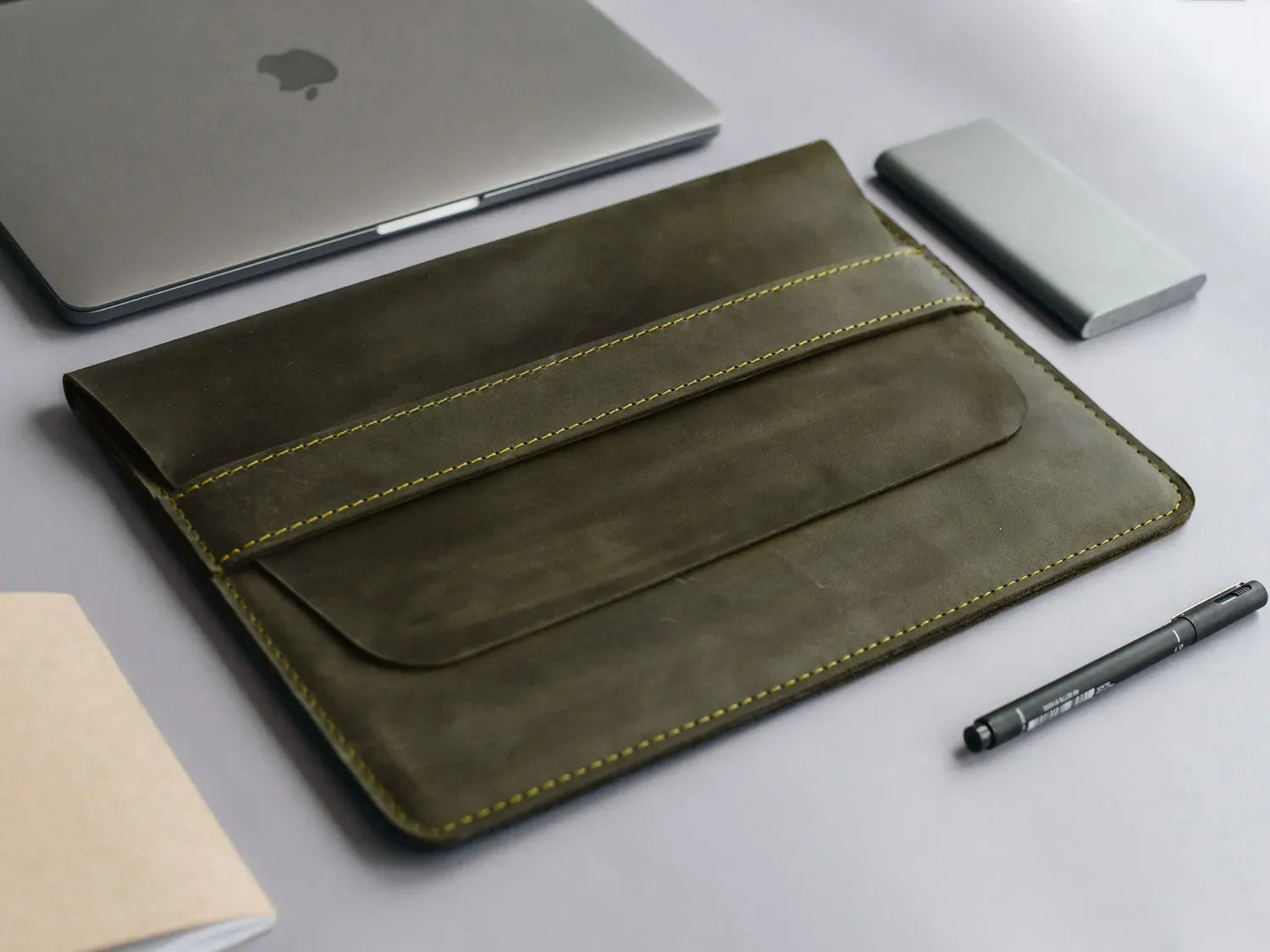 Distressed Leather Laptop Sleeve for MacBook – Aesthetic & All Sizes