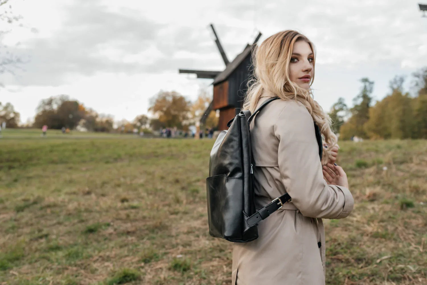 Minimalist Leather Backpack for Work & Travel | Flatrock
