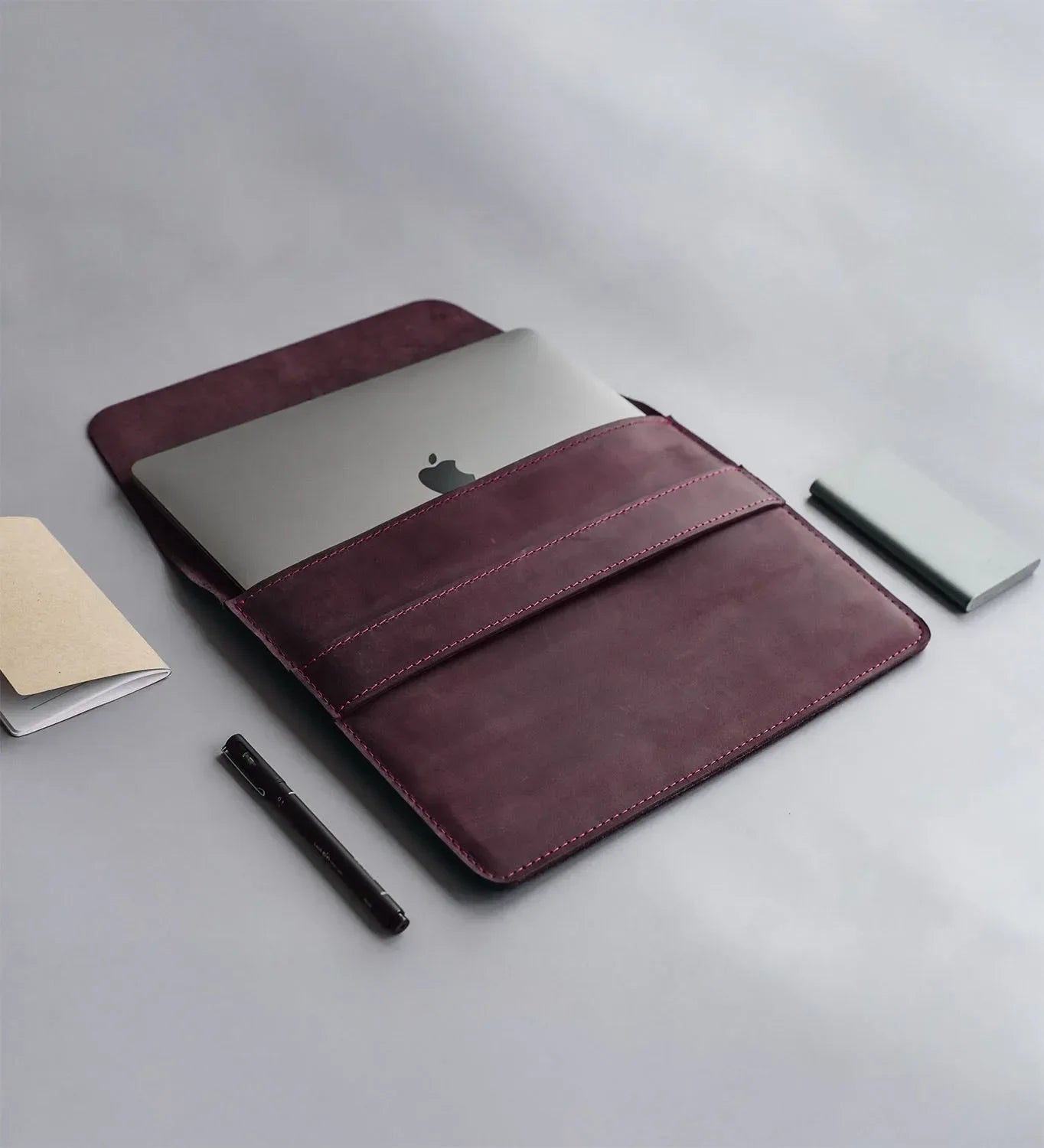 Distressed Leather Laptop Sleeve for MacBook – Aesthetic & All Sizes
