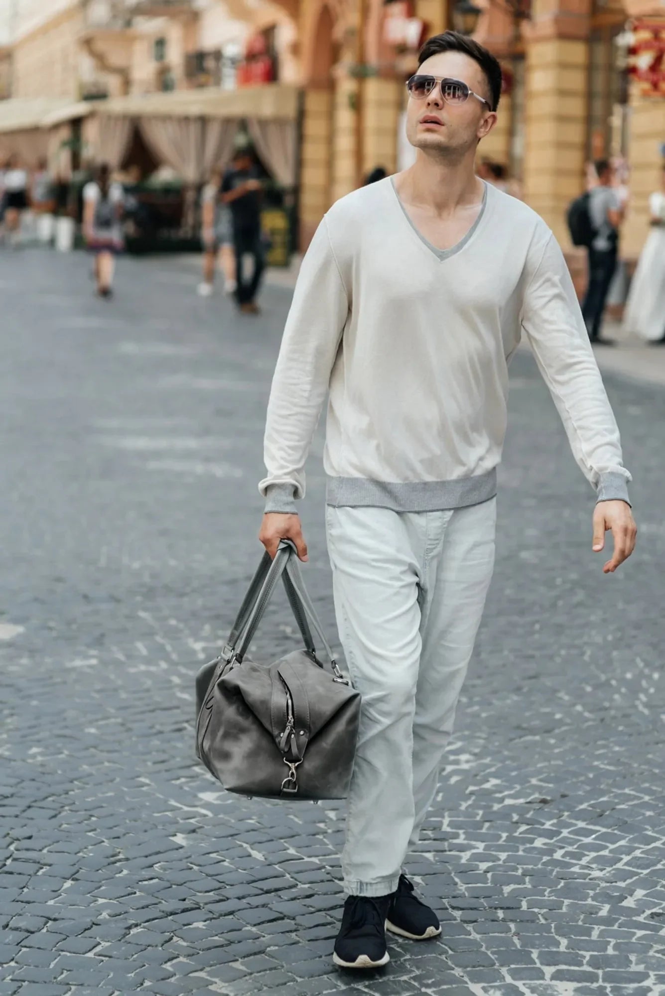 Handmade Distressed Leather Duffel – Travel Bag for Men | Stout M/L