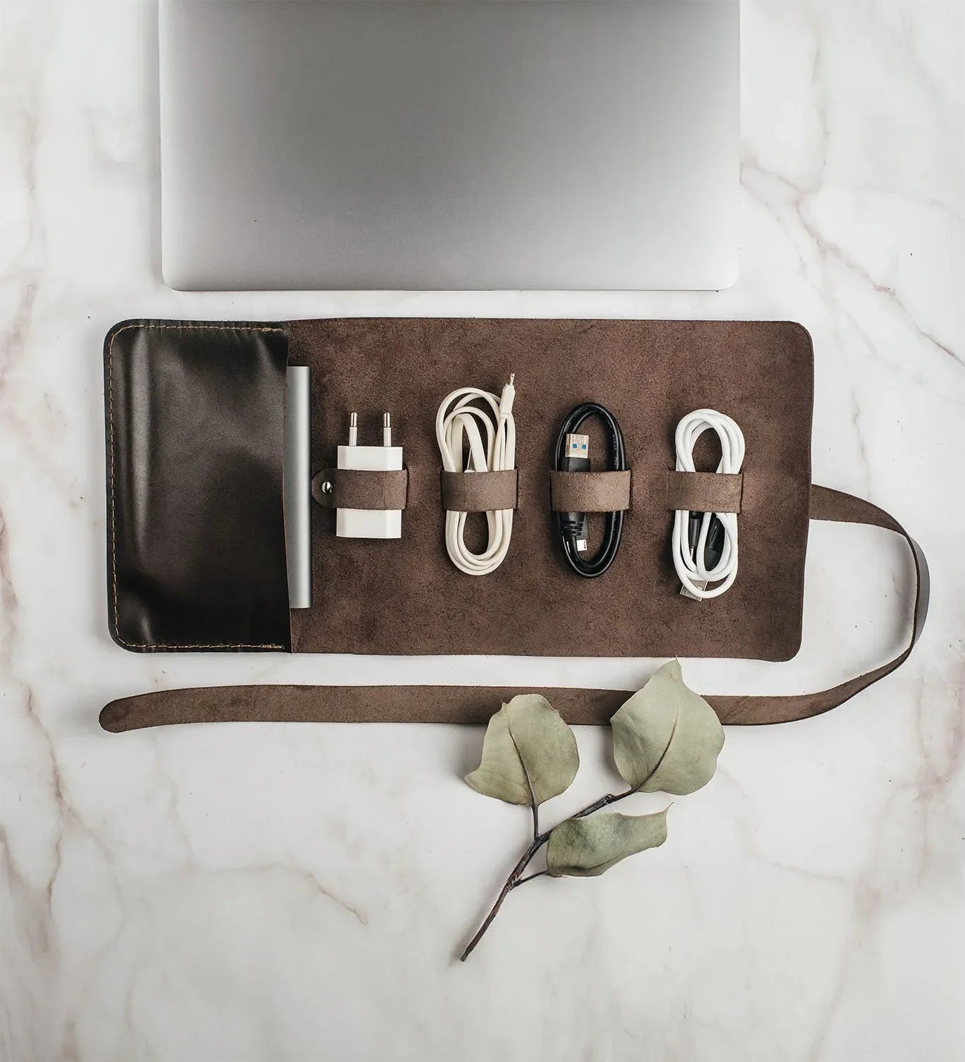 Roll-Up Leather Cord & Tools Wrap – Smooth Finish