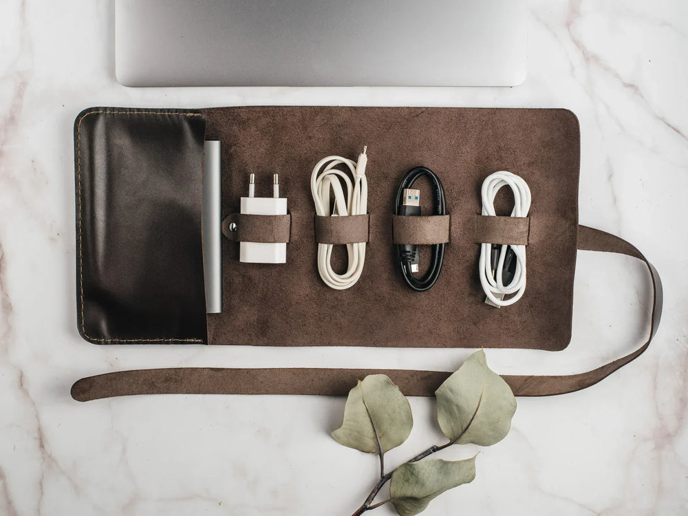 Roll-Up Leather Cord & Tools Wrap – Smooth Finish