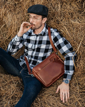 Everyday Leather Messenger with Zip | Squad